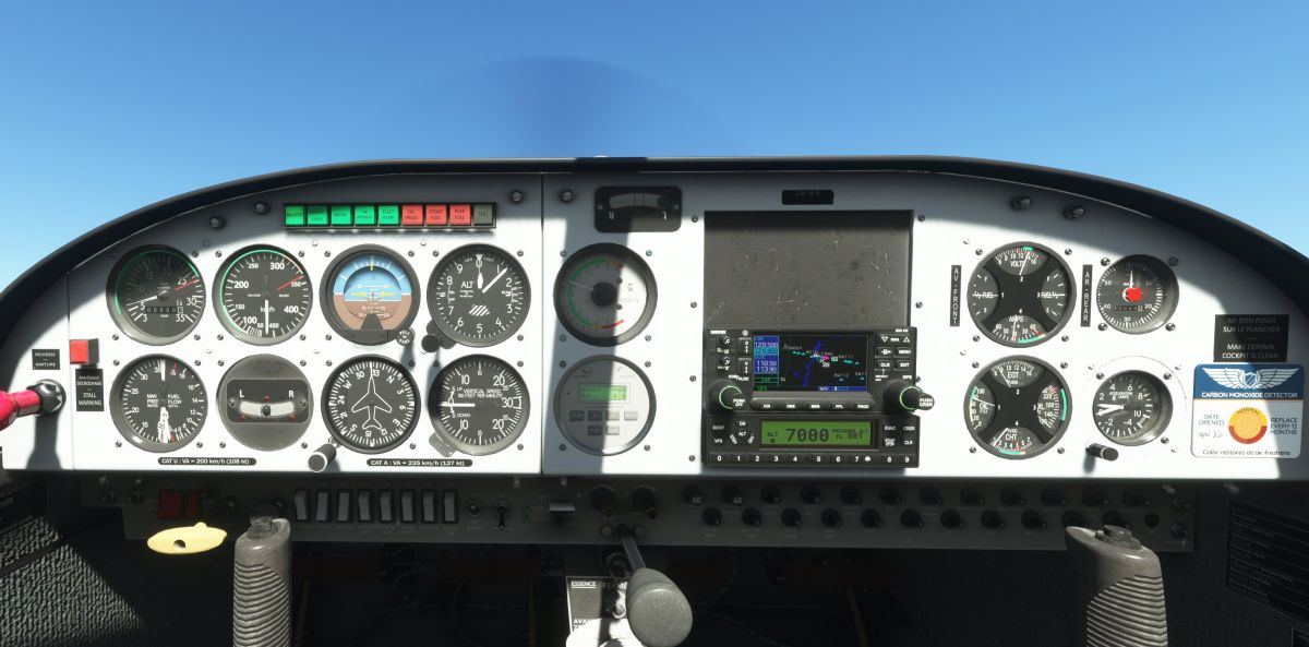33 Robin CAP10B.jpg